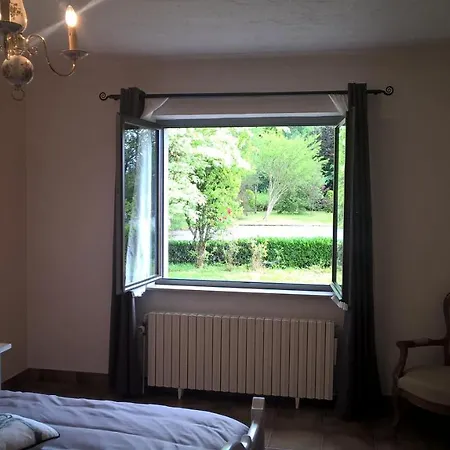 Nocleg ze śniadaniem Le Nid Doux 4*