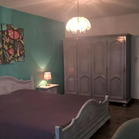 Le Nid Doux Nocleg ze śniadaniem 4*